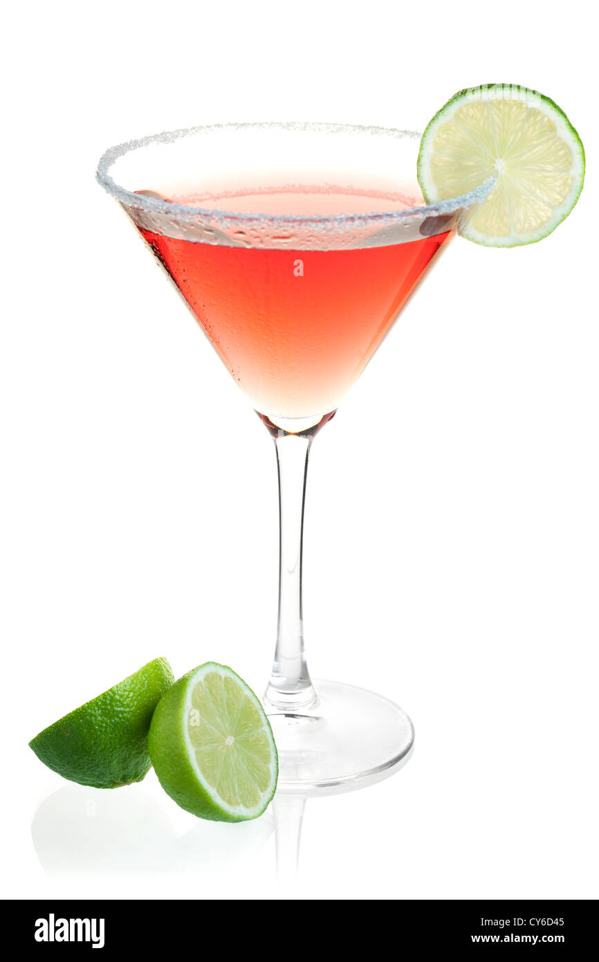 Cocktail collection - cosmopolita cocktail alcolici con calce metà. Isolato su sfondo bianco Foto Stock