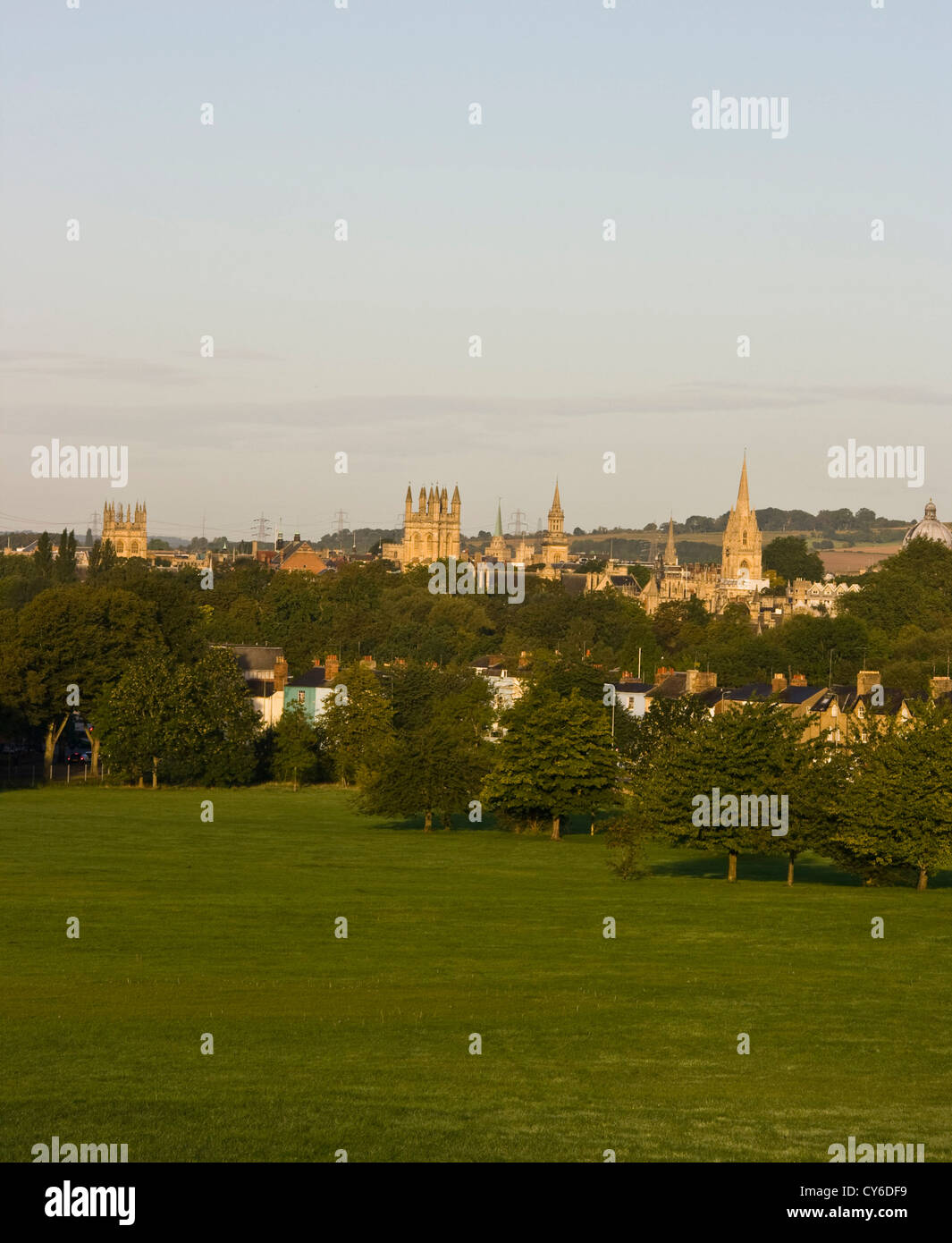 Panorama di Oxford e università skyline da South Park all'alba Oxfordshire Inghilterra Europa Foto Stock