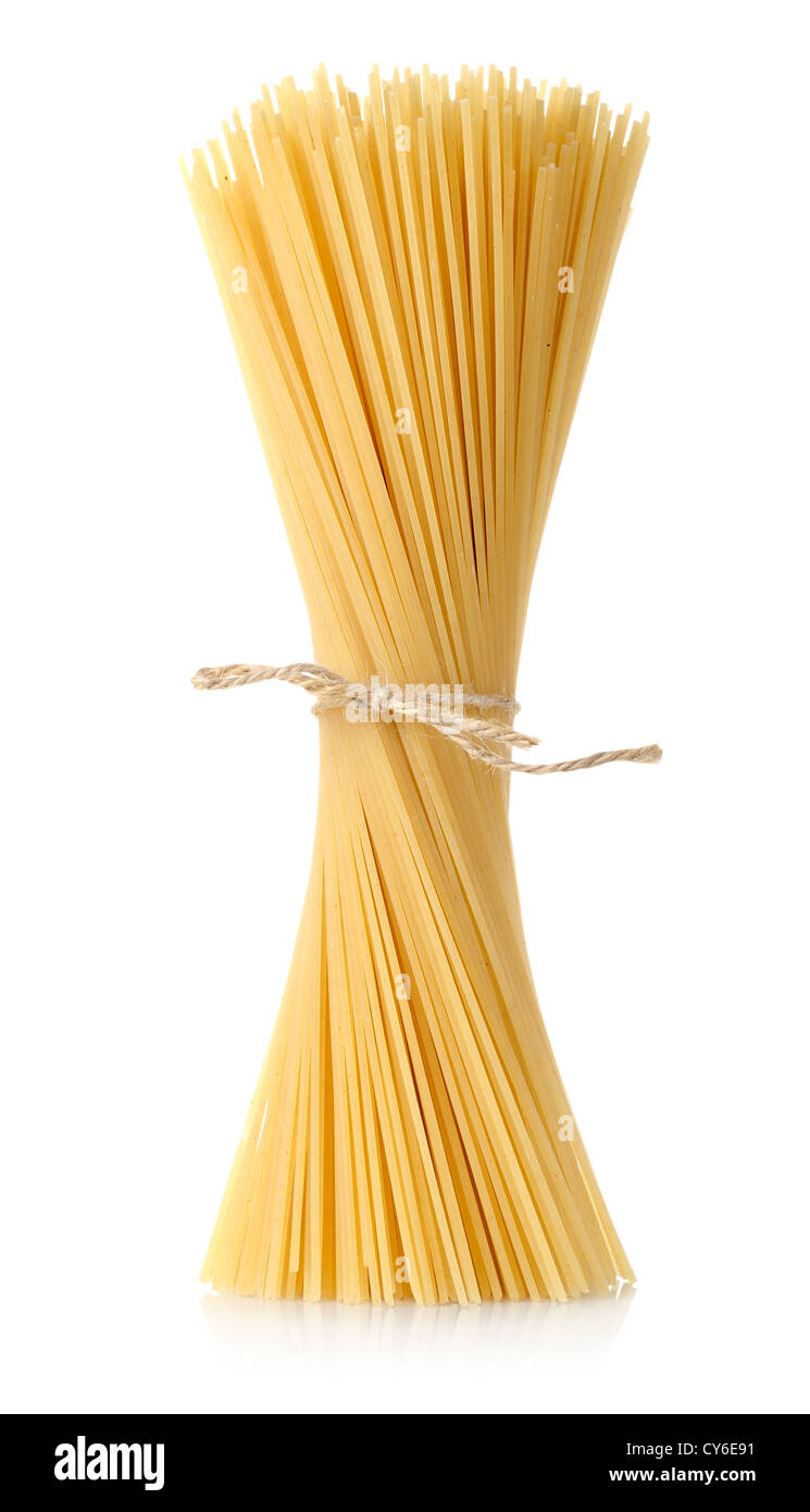 Pasta legato con una corda isolata su uno sfondo bianco Foto Stock