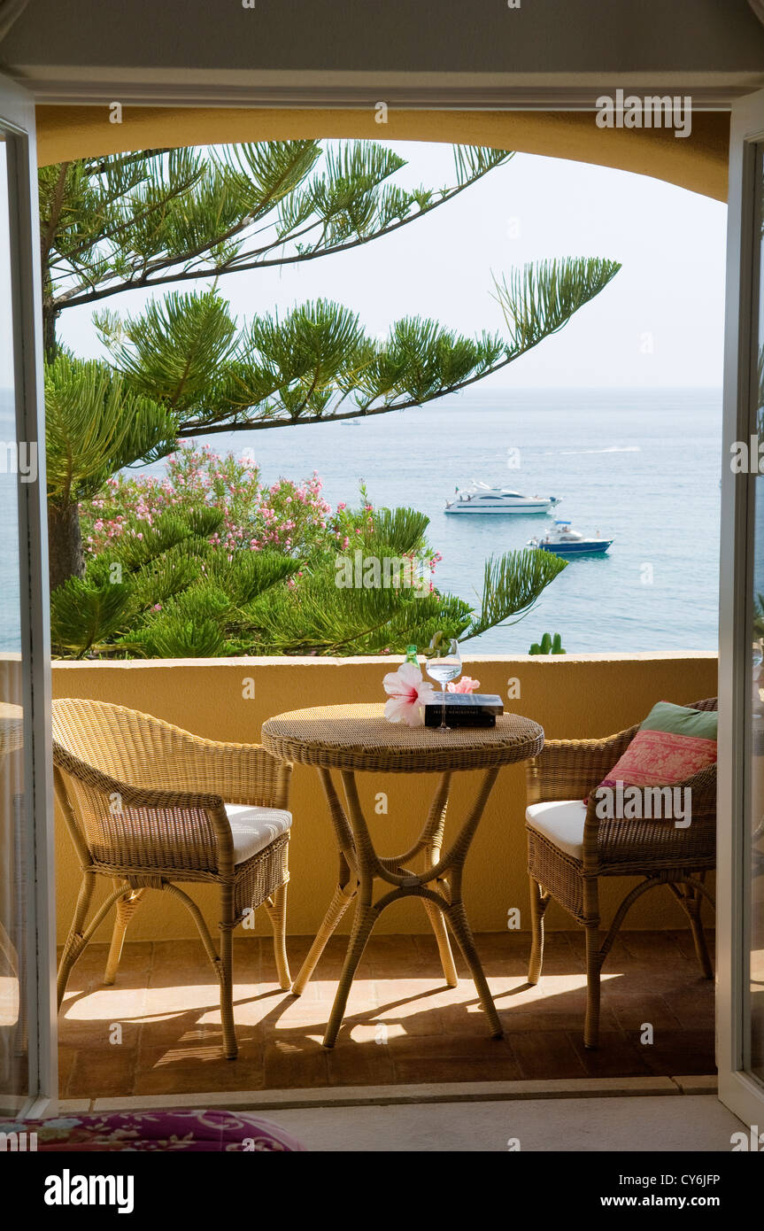 Stile moresco hotel portoghese con beach bar e ristorante stella Michelin sulla costa di Algarve Foto Stock