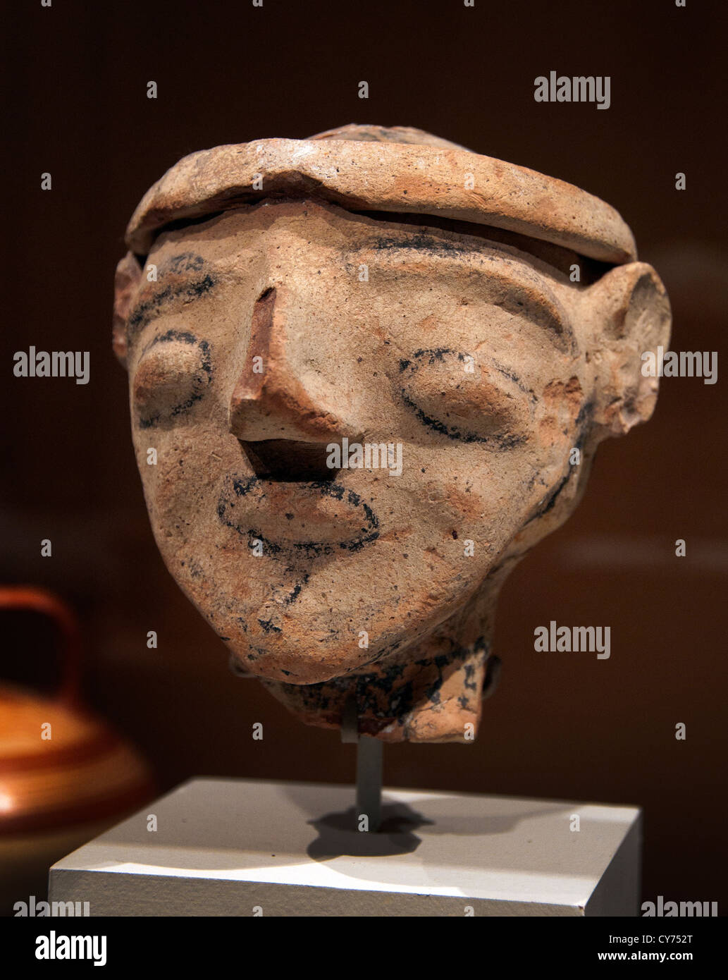 In Terracotta testa maschio tardo III cipriota ca.1200-1050 A.C.12cm Cipro Grecia greco Foto Stock