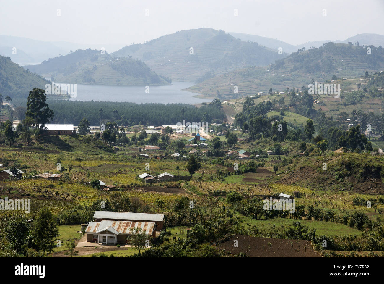 In Uganda, il lago Bunyonyi e paesaggio Foto Stock