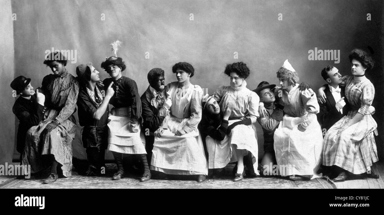 Compagnia teatrale con due menestrelli, Madison, Wisconsin, USA, circa 1910 Foto Stock