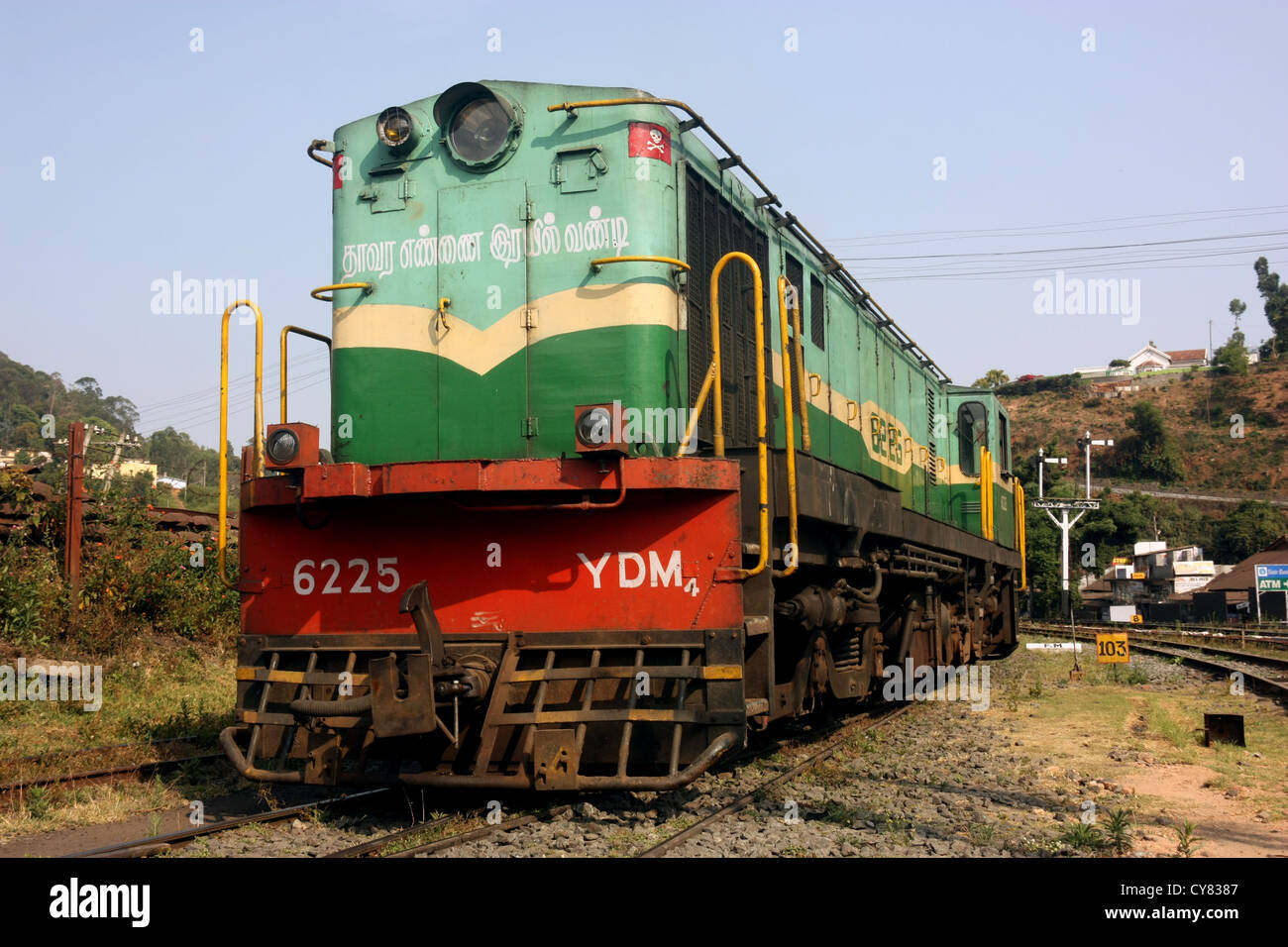 Indian bio-rifornito locomotiva diesel. Connor, India Foto Stock
