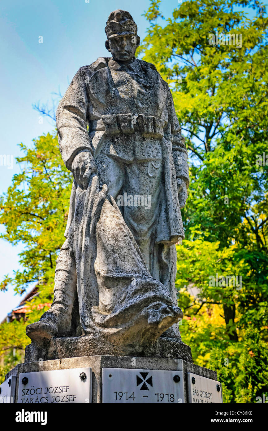 La Prima guerra mondiale memorial in Polgardi, Ungheria Foto Stock