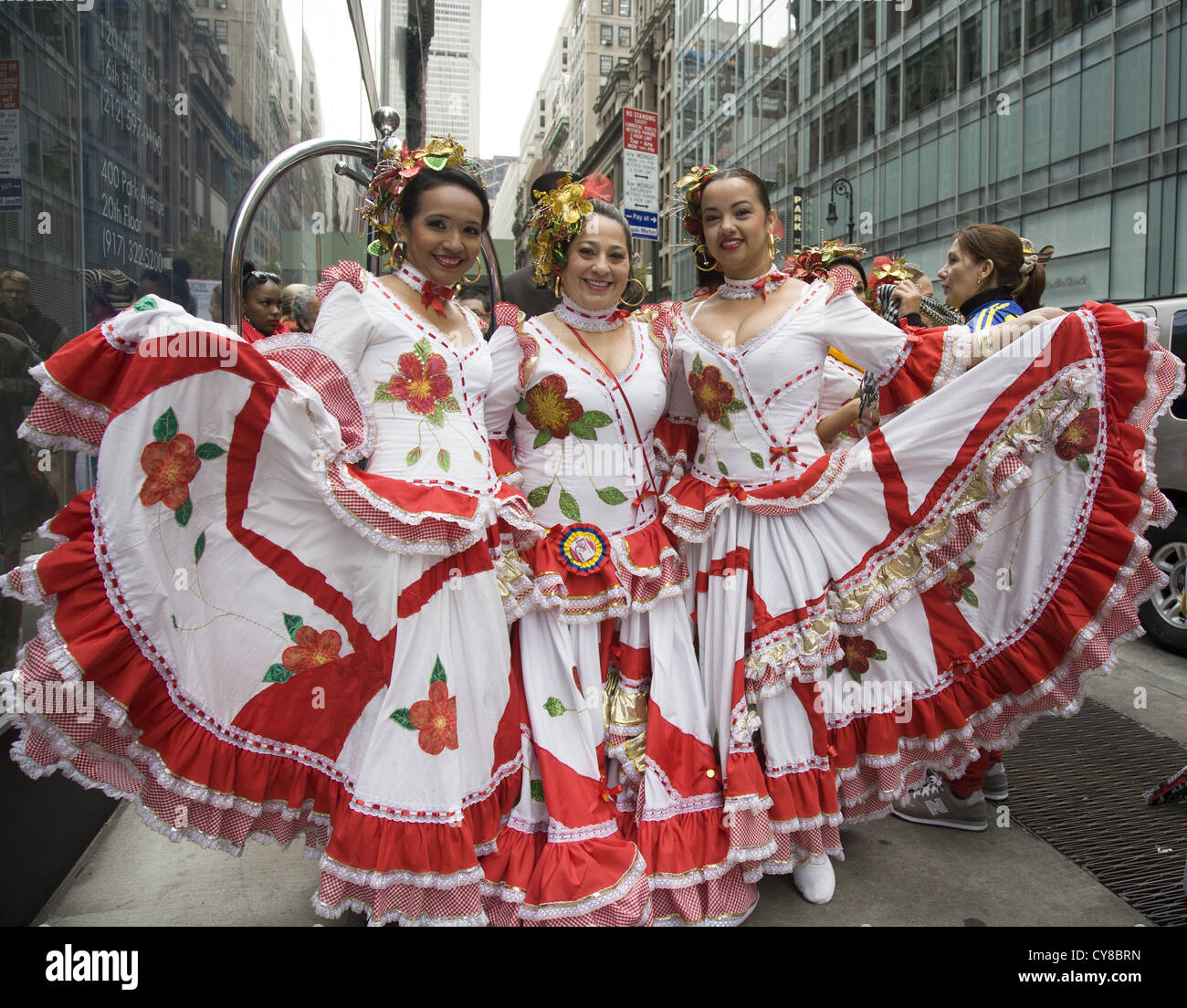 Giornata Ispanica Parade, New York City. Guatemala ballerini folk Foto Stock