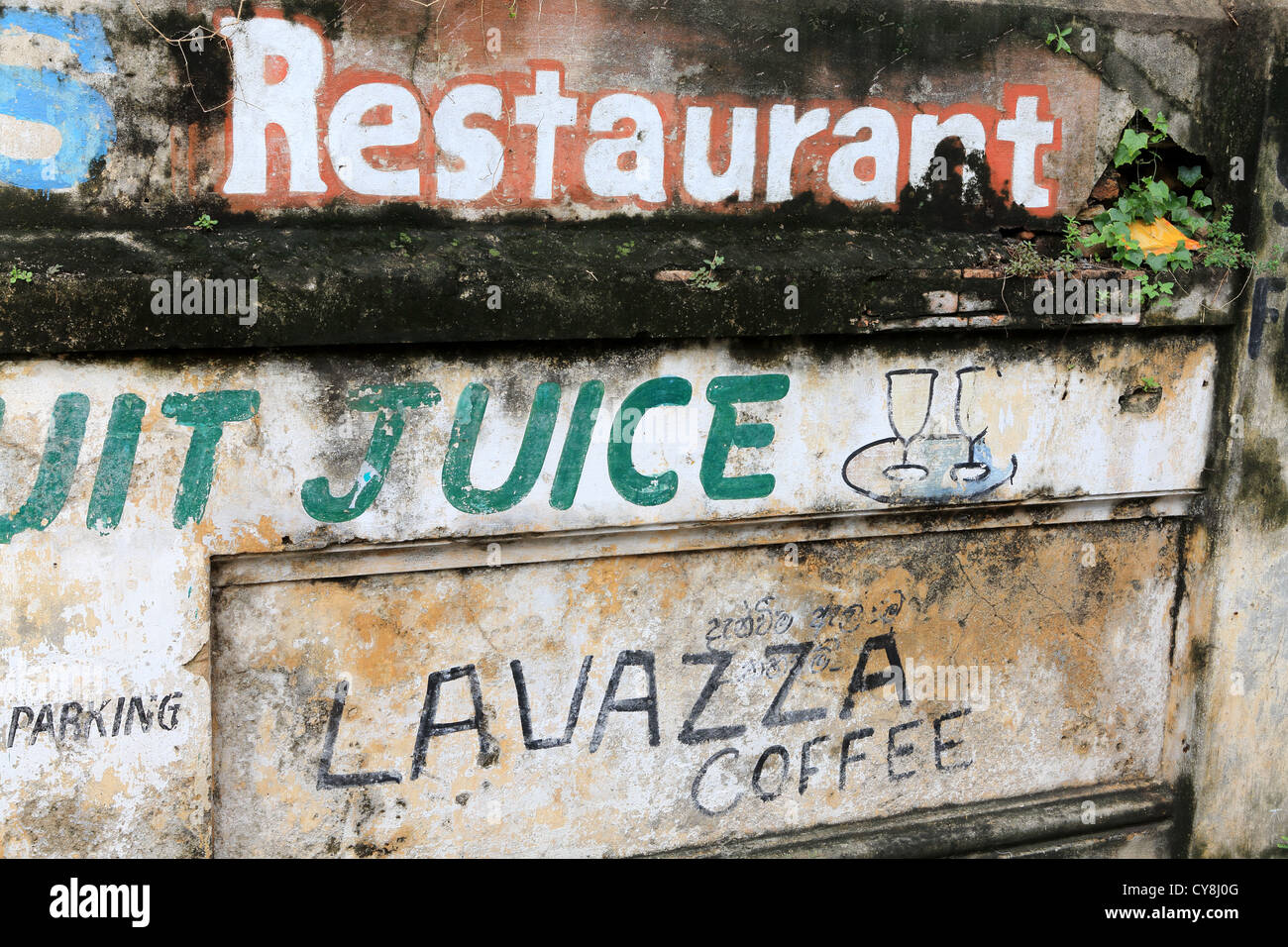 Il ristorante di fading segno dipinto sulla parete interna Forte Galle, Sri Lanka. Foto Stock