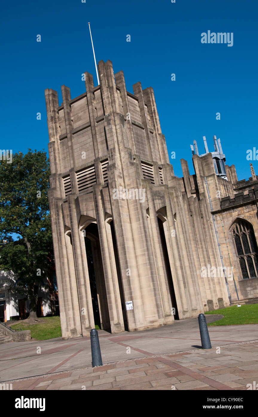 La cattedrale nel centro della città di Sheffield, South Yorkshire Regno Unito Foto Stock