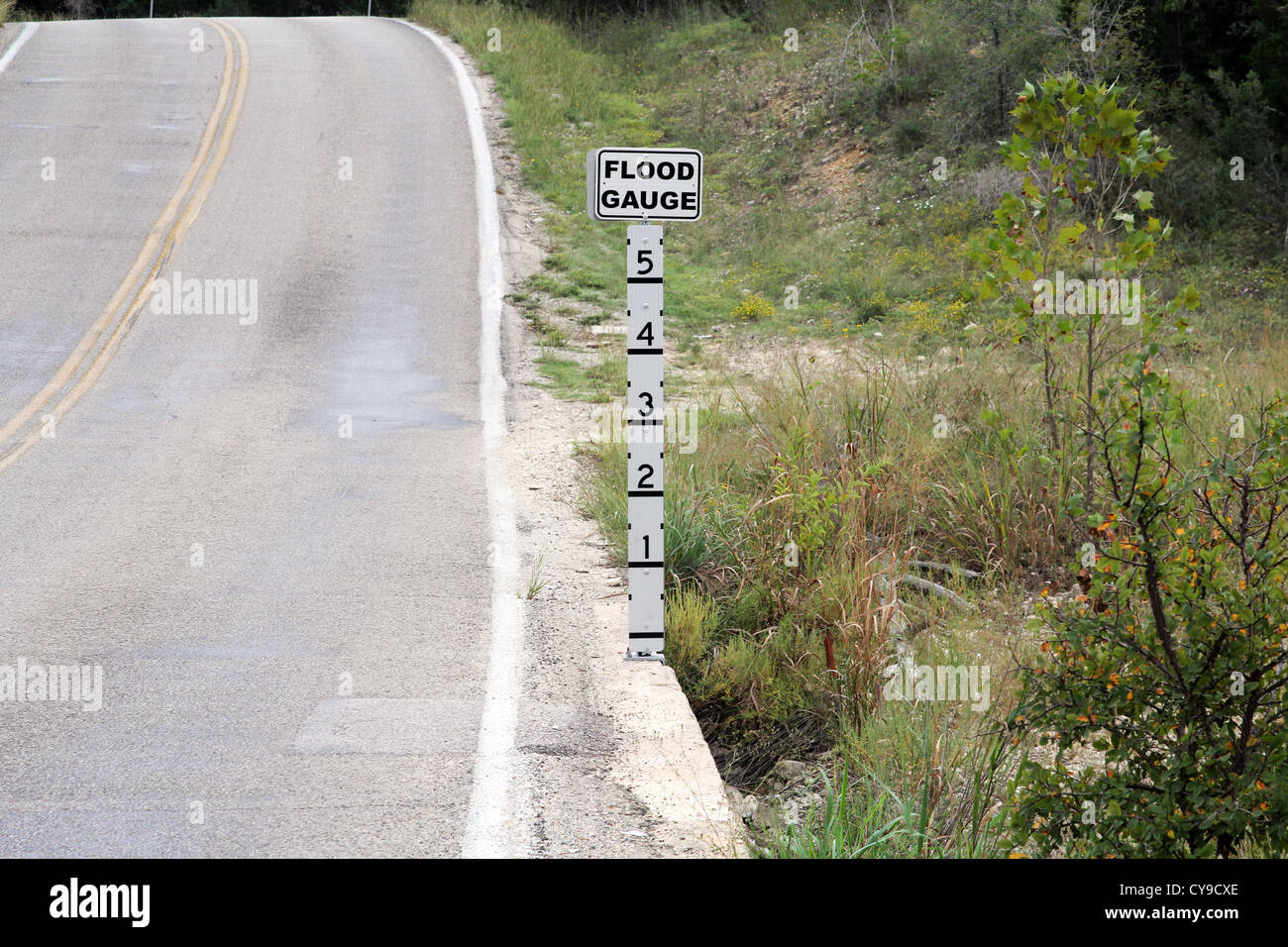 Indicatore di alluvione sulla strada del Texas Foto Stock