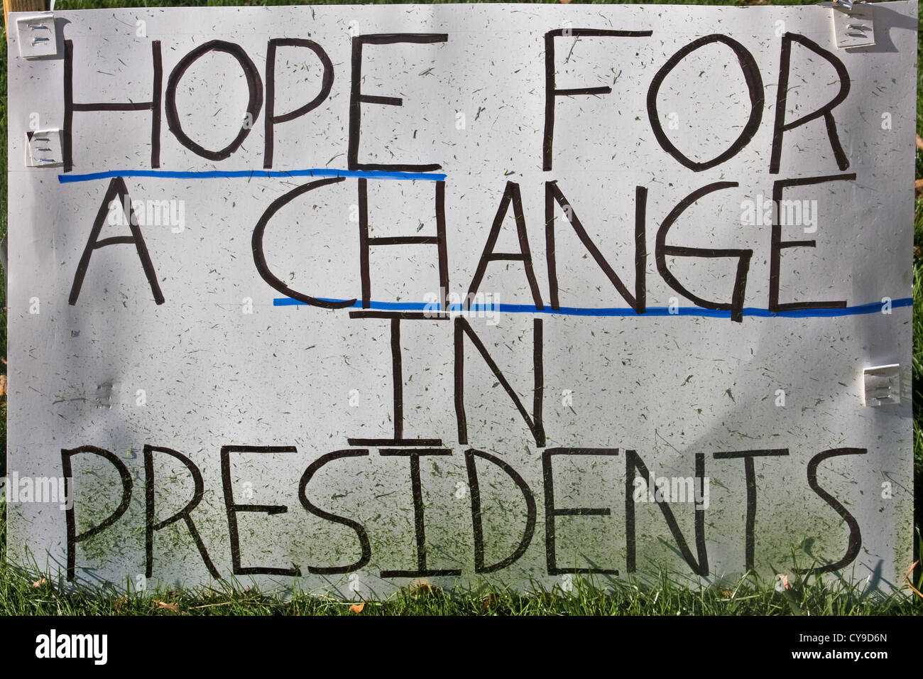 2012 in casa prato politica segno affermando che "la speranza per un cambiamento di Presidenti" Foto Stock