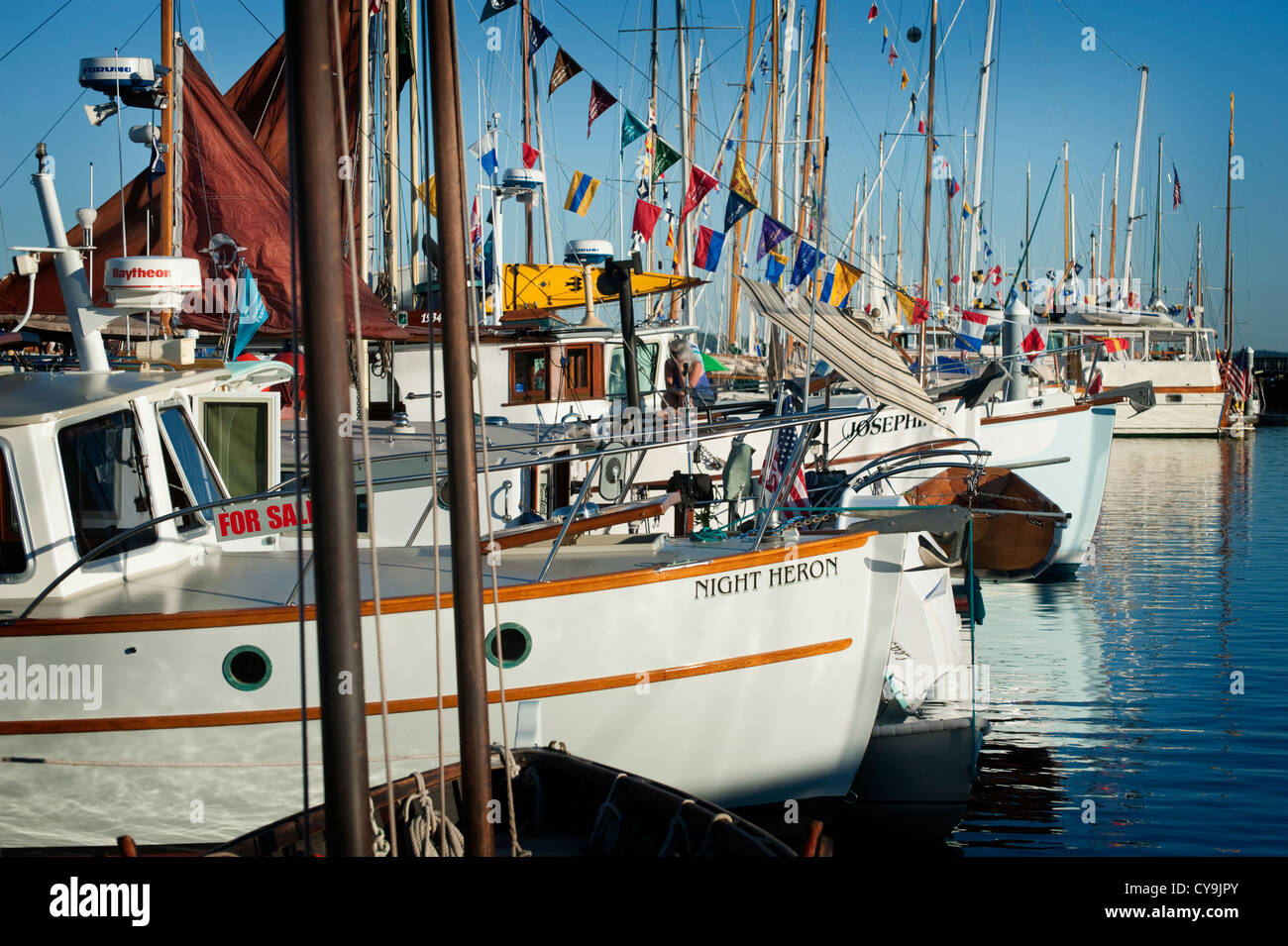 Il Porto di Port Townsend, Washington, Stati Uniti d'America, durante il festival annuale delle imbarcazioni in legno. Foto Stock