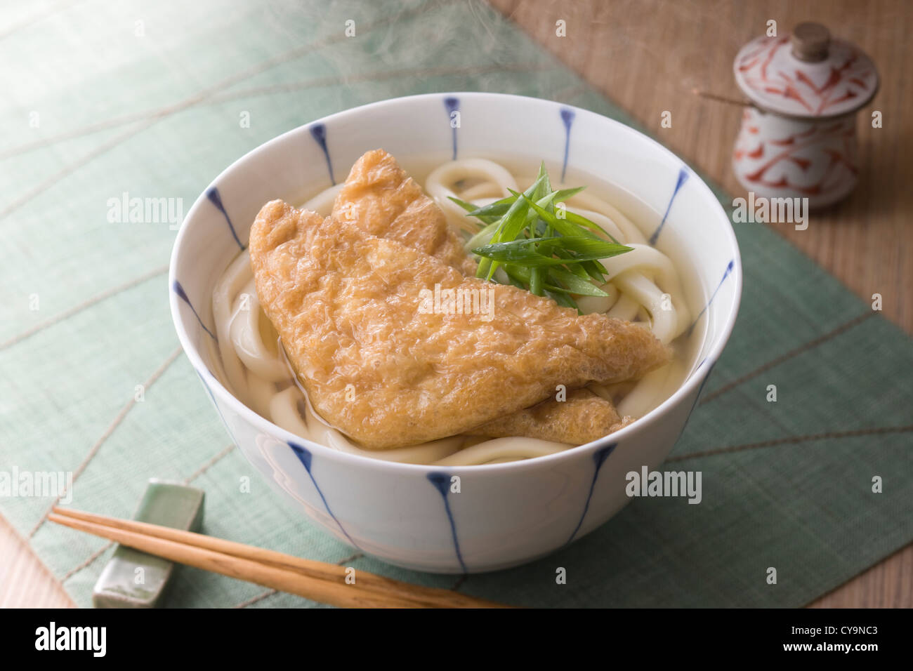 Kitsune Udon Foto Stock