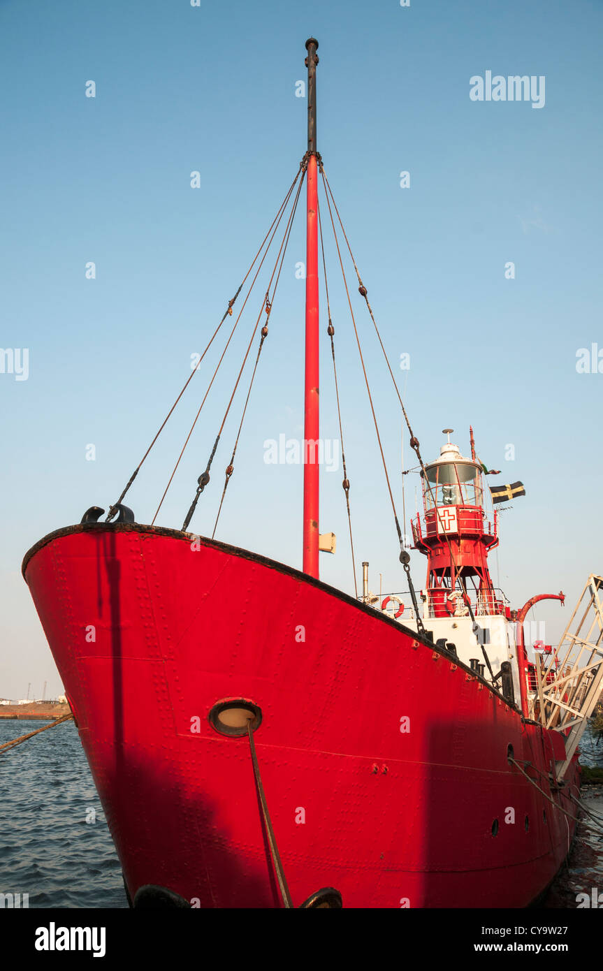 Il Galles, Cardiff Bay, storico lightship Helwick LV14 costruito 1953, ora un galleggiante centro cristiano e di attrazione turistica Foto Stock