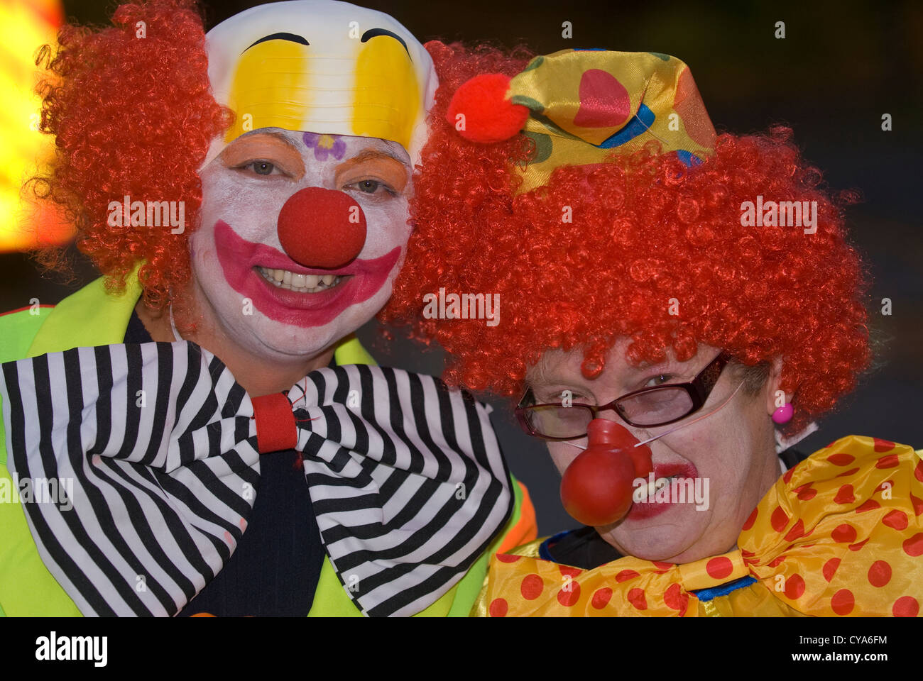 Pagliacci a Liphook Carnevale, 27.10.2012. Foto Stock