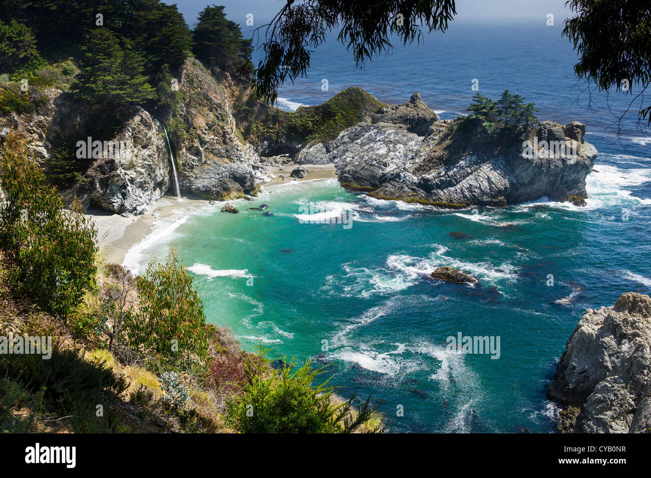 Oceano Pacifico VISTO DA JULIA PFEIFFER BURNS STATE PARK CALIFORNIA Foto Stock