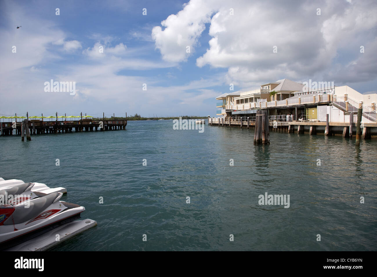 I pontili e piccolo porto alla fine di Duval Street key west florida usa Foto Stock