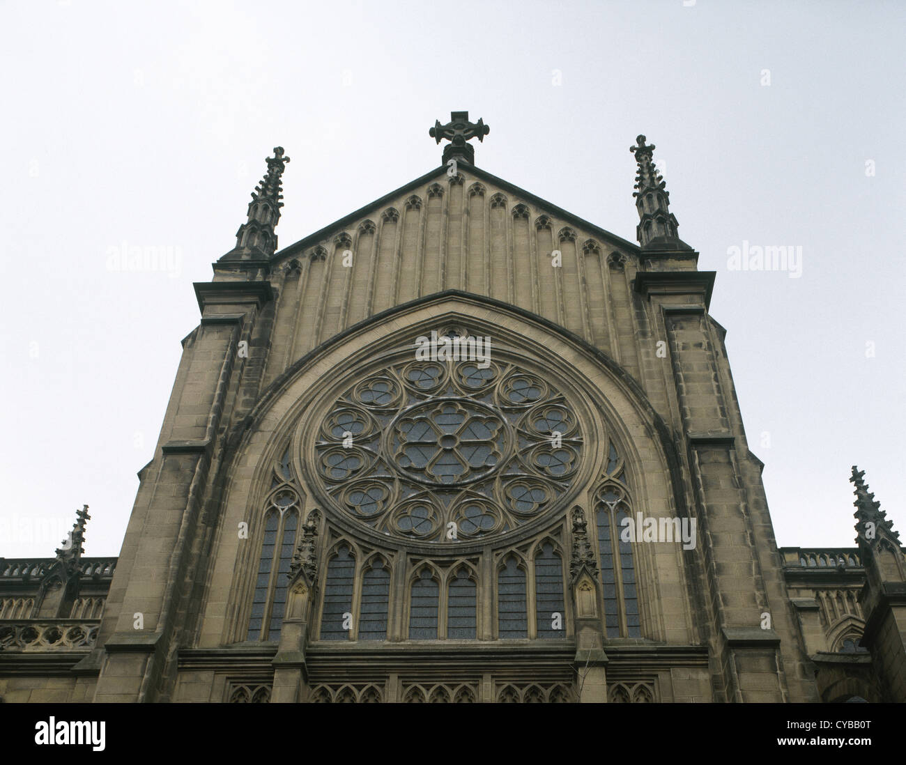 Spagna. Paese basco. San Sebastian. Buona Sherpherd Cattedrale. Rose di windows. Foto Stock