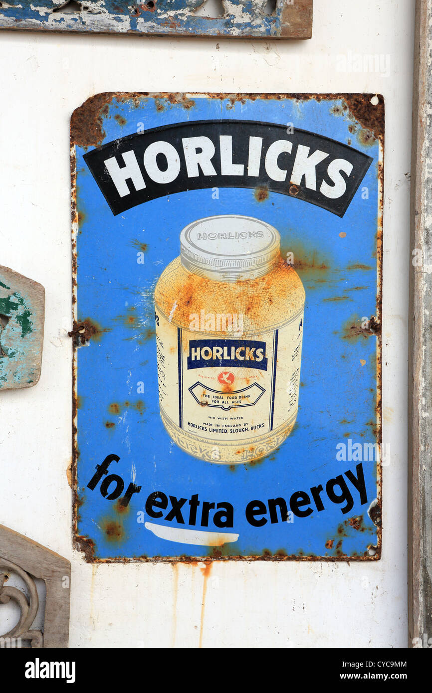 Il vecchio segno per bere Horlicks Foto Stock