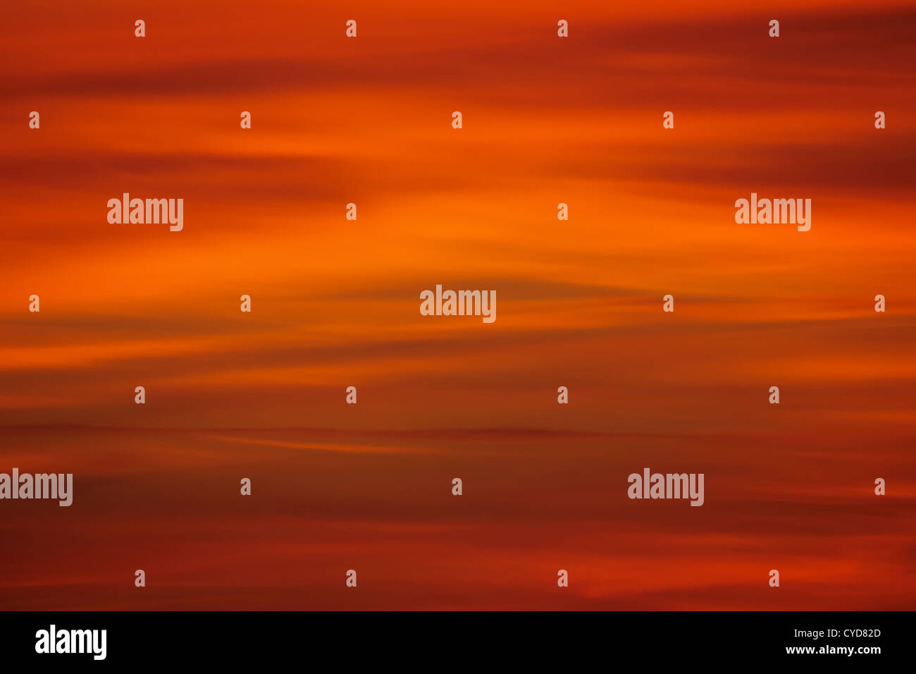 L'Arancione rossastro il cielo al tramonto - Northern Minnesota, Stati Uniti d'America Foto Stock