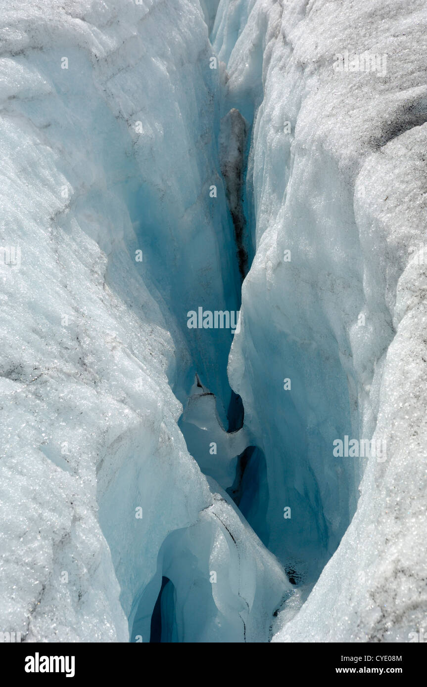 Crepaccio, Austdalsbreen ghiacciaio Jostedalsbreen icecap, Sogn og Fjordane, Norvegia Foto Stock