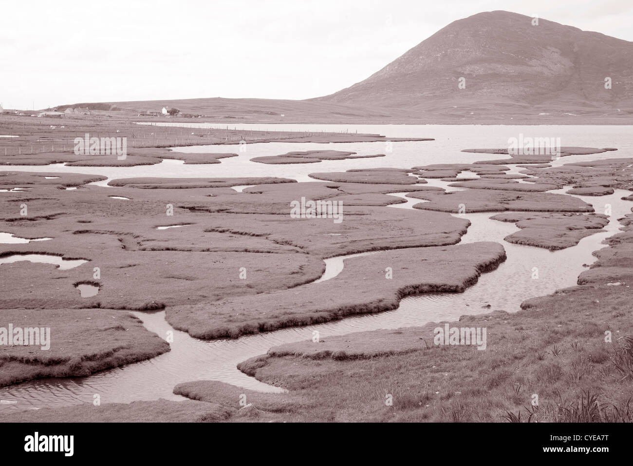 Le saline, Isle of Harris, Scozia in bianco e nero tonalità seppia Foto Stock