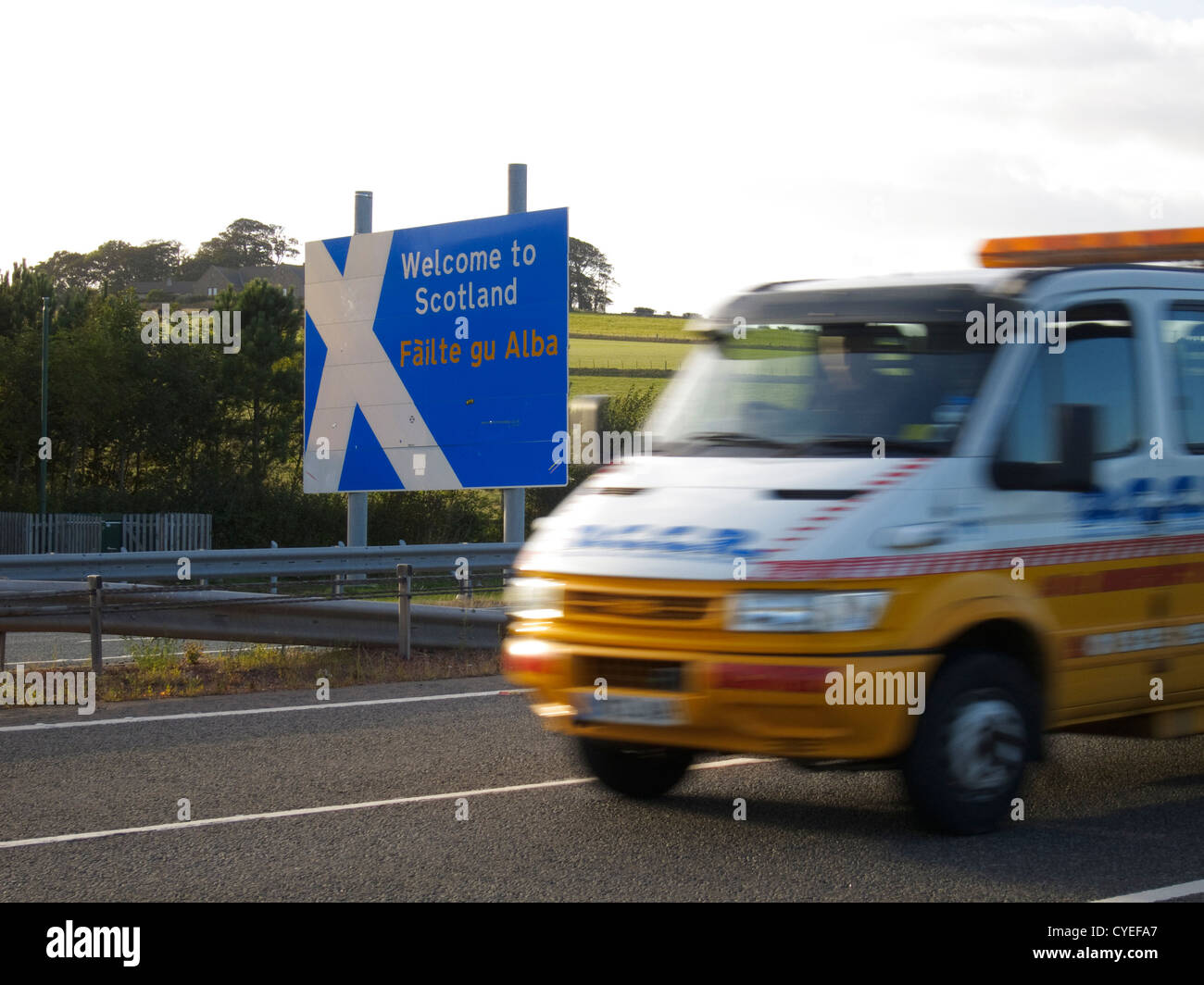 Benvenuti in Scozia segno sulla A1 road. Foto Stock