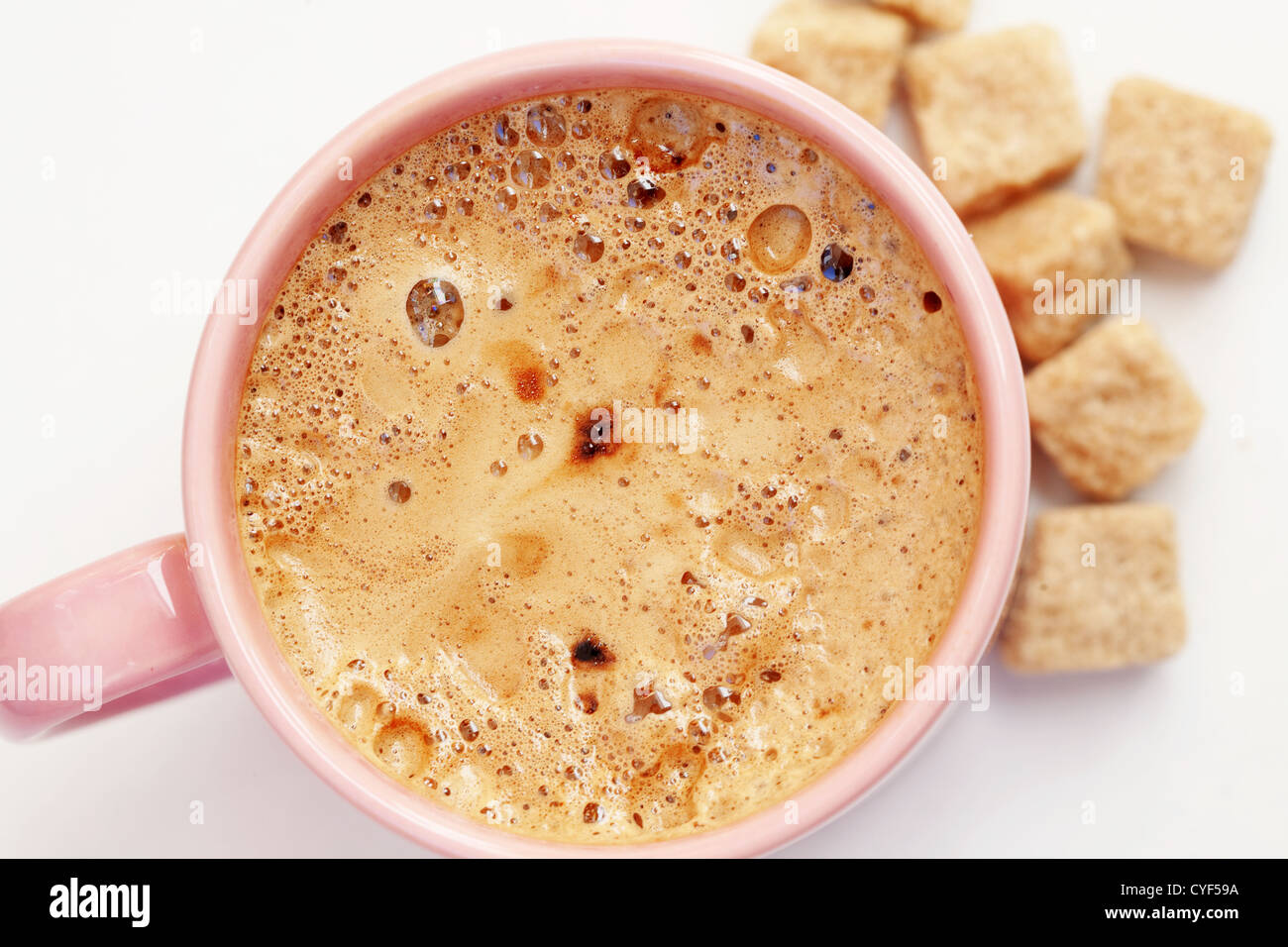 Tazza di hot gustosi caffè con zucchero di canna Foto Stock