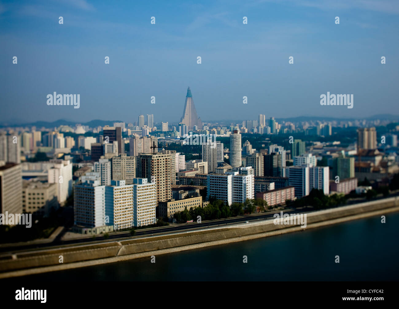 Kempinski Ryugyong Hotel, Hotel di Doom, Pyongyang, Corea del Nord Foto Stock