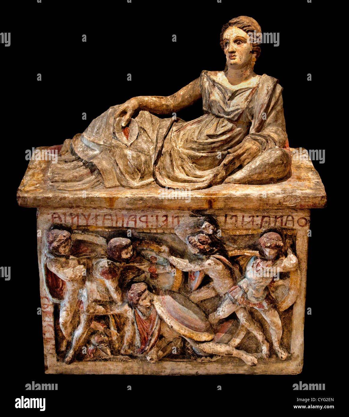 Thana Vipinei Ranazunia, moglie di Terracotta Creice urna cineraria ellenistico del II secolo A.C. Siti Etruschi di 74 x 52 cm Etruria Toscana Foto Stock