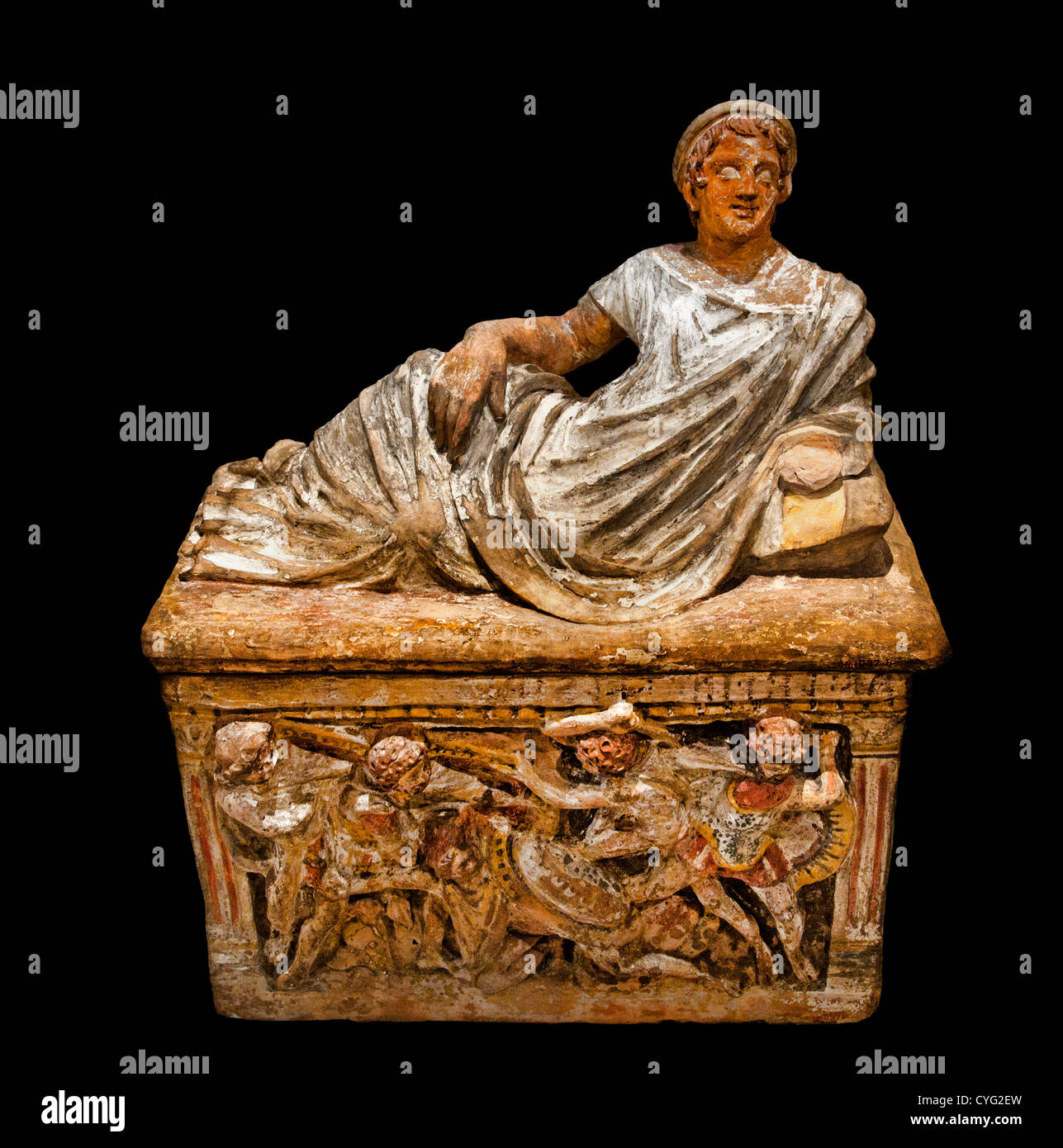 Fregio raffigura una battaglia non identificato in terracotta di scena urna cineraria in età ellenistica del III secolo A.C. Etruschi 66 x 29 cm Etruria Foto Stock