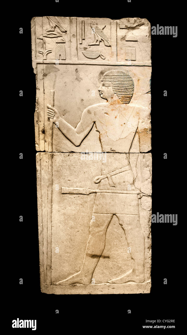 Tomba della dinastia Akhtihotep 4 2575-2551 A.C. Egitto Memphite Serapeo di Saqqara Mastaba Akhtihotep calcare 96,5 cm Foto Stock