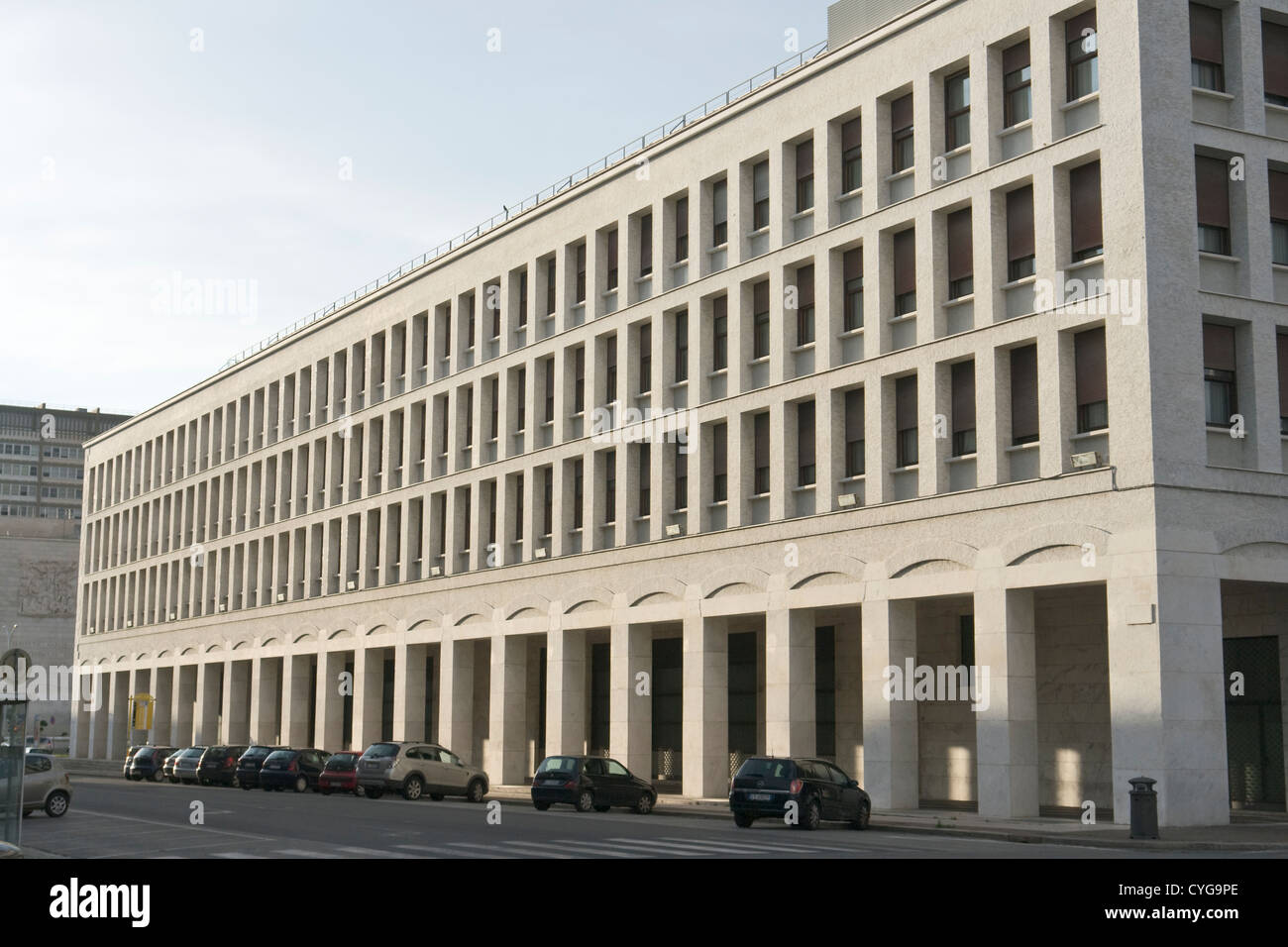 Architettura Razionalista Ina Edificio Eur Roma Foto Stock Alamy