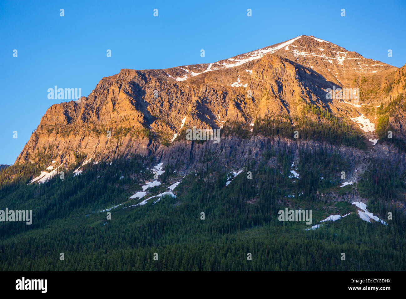 ALBERTA, CANADA - Le montagne vicino al Lago Louise nel Parco Nazionale di Banff. Foto Stock