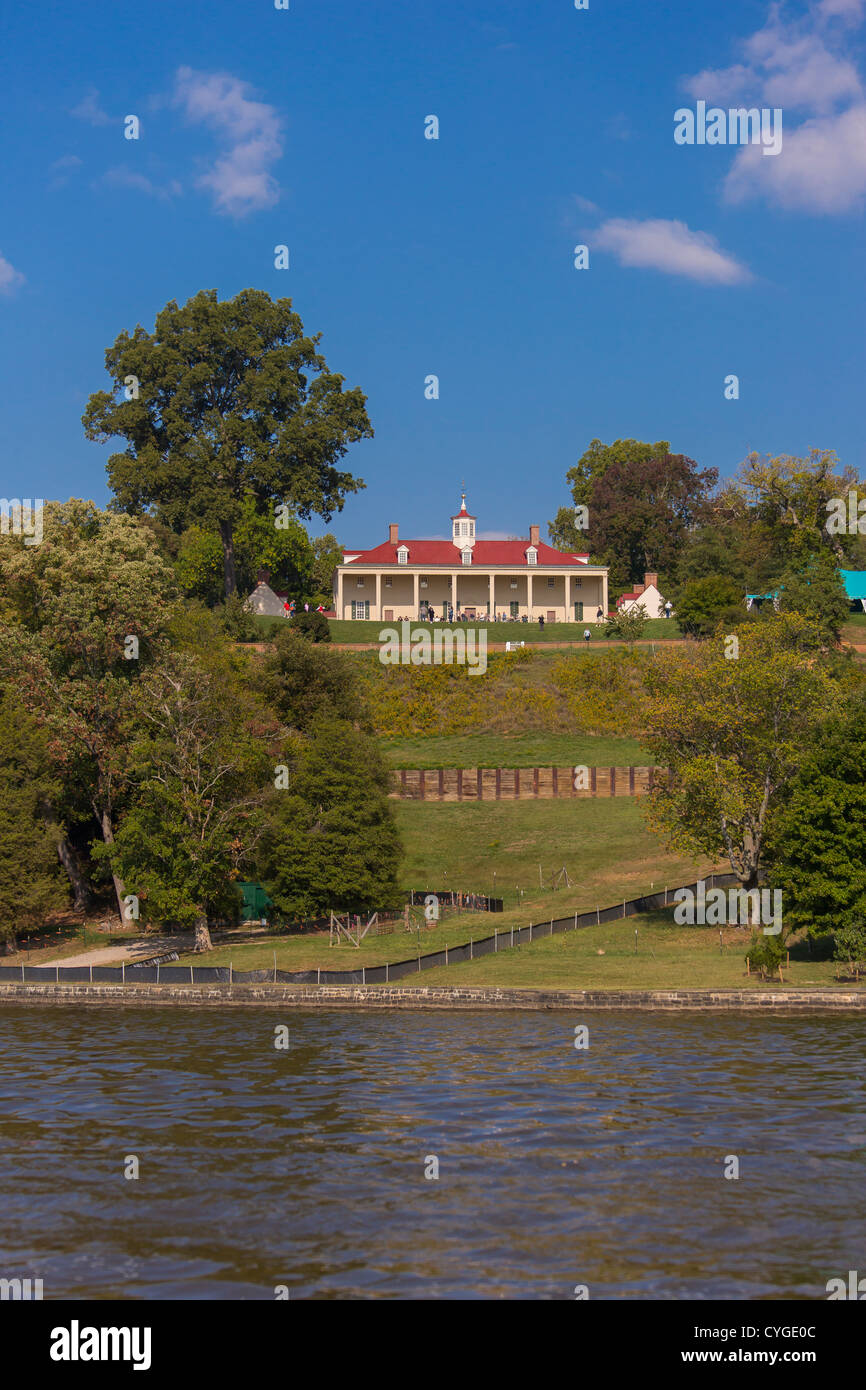 MOUNT VERNON, Virginia, Stati Uniti d'America - Pecan tree (in alto a sinistra) alla storica casa di George Washington, il primo Presidente degli Stati Uniti d'America. Foto Stock