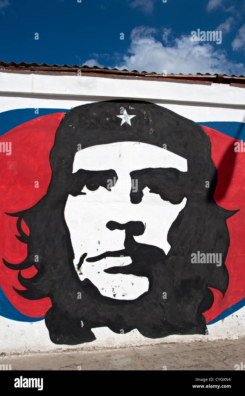 Parete murale Graffiti di Che Guevara in Havana, Cuba Foto Stock