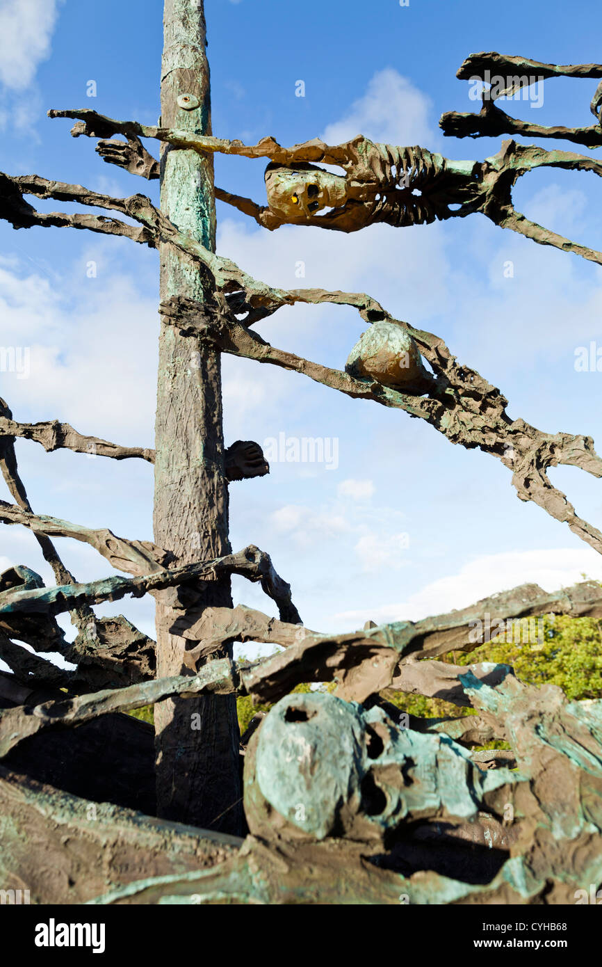 La carestia nazionale Memorial, artista John Behan, a Murrisk, sulle rive della Baia di Clew, County Mayo, Irlanda Foto Stock