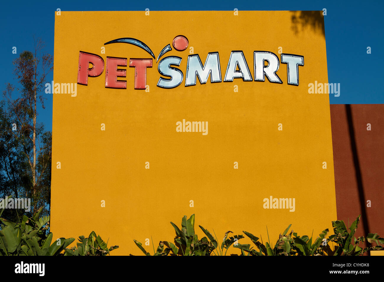 Petsmart è il più grande rivenditore di specialità di servizi e soluzioni per animali domestici ed opera 1.249 negozi in USA Foto Stock