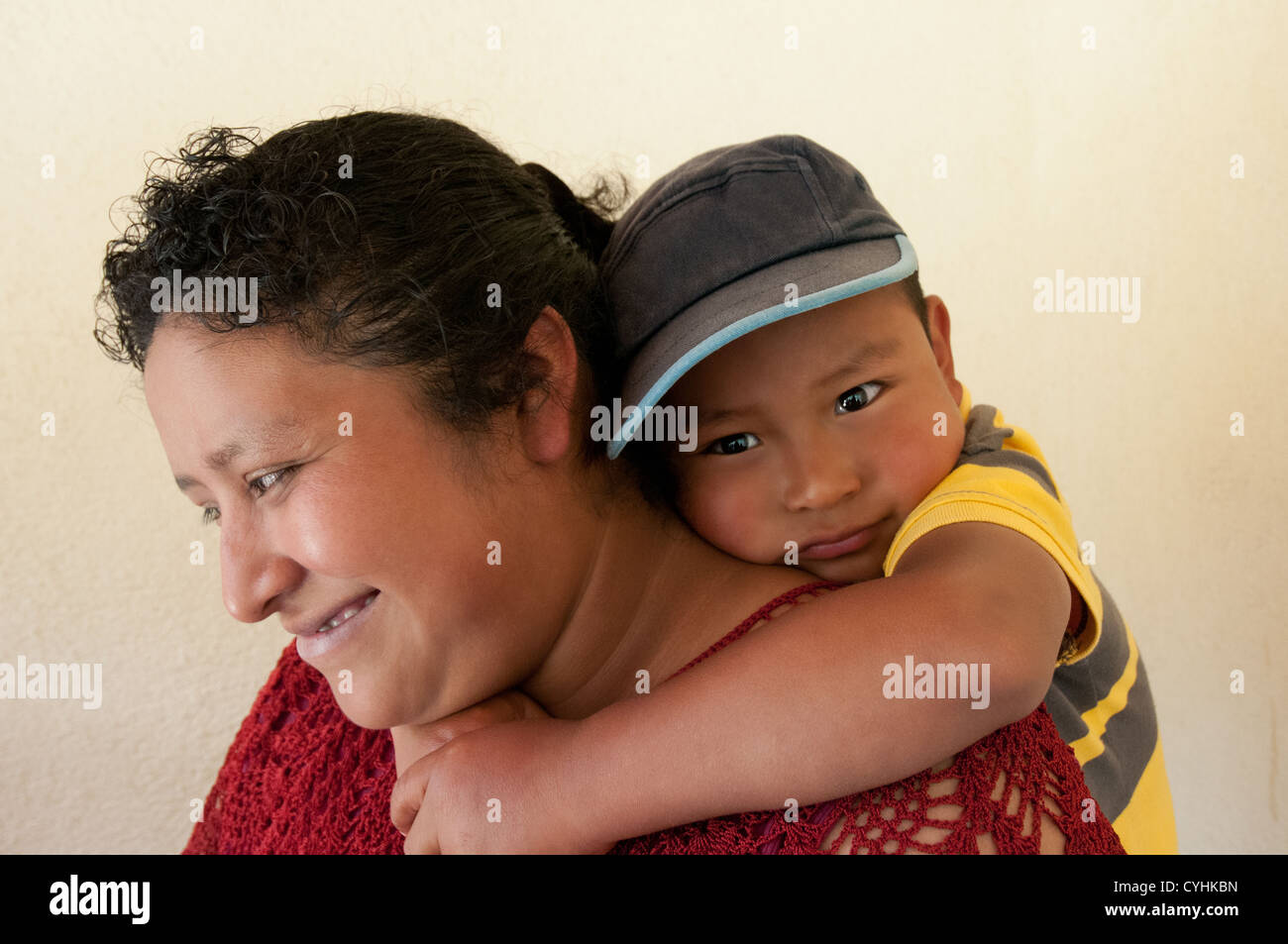 Maya di madre e bambino Solola Guatemala Foto Stock