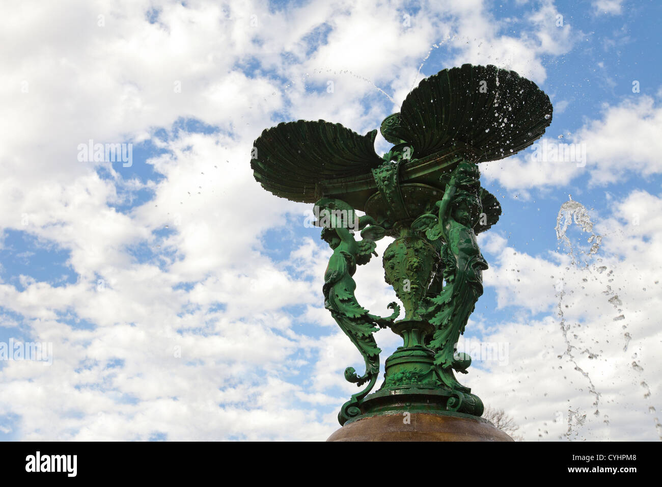 Melbourne Australia fontana presso il Royal exhibition centre in cartone giardini, fusione in bronzo di Nettuno dal museo. Foto Stock