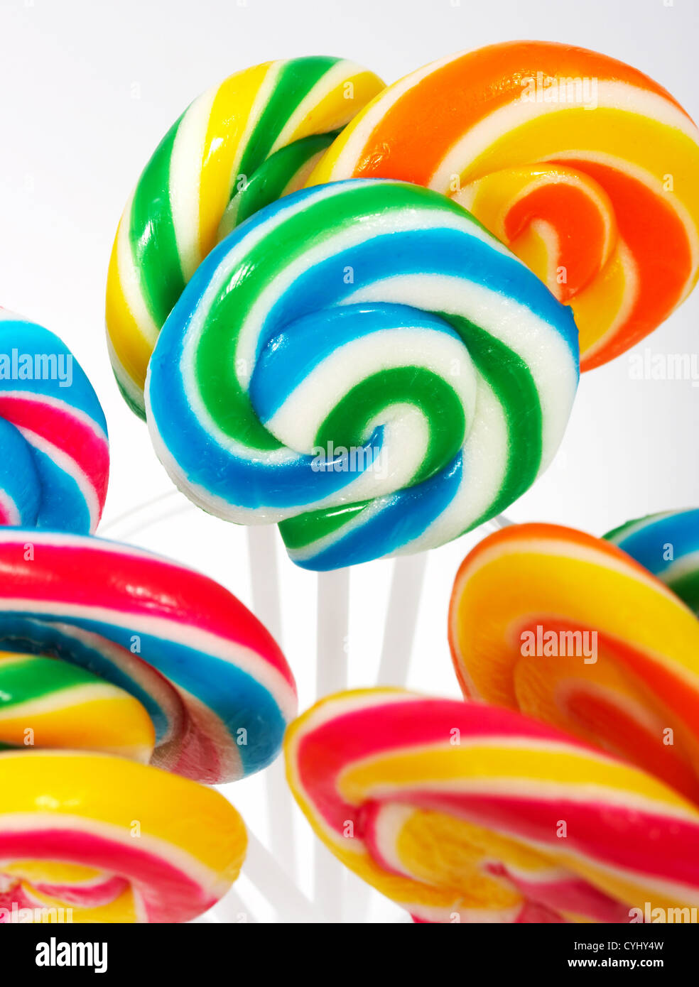 Ritorto multicolore Candy su bastoni per un trattamento Foto Stock