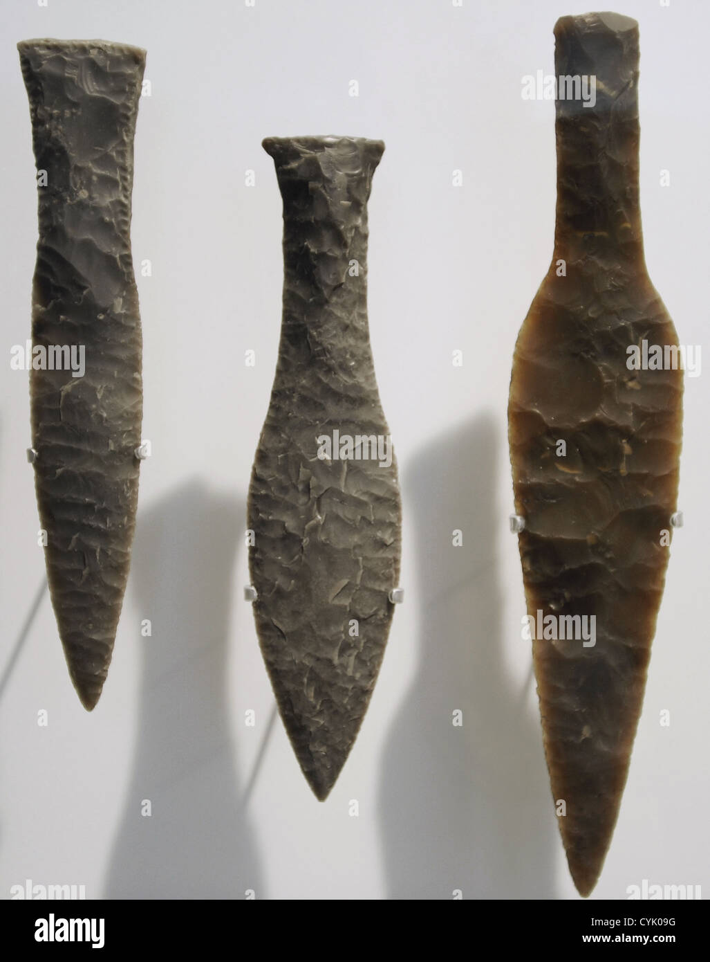 La selce pugnali. Medio Periodo di pugnale alla prima età del bronzo. 2000-1500 A.C. Museo nazionale di Danimarca. Copenhagen. La Danimarca. Foto Stock