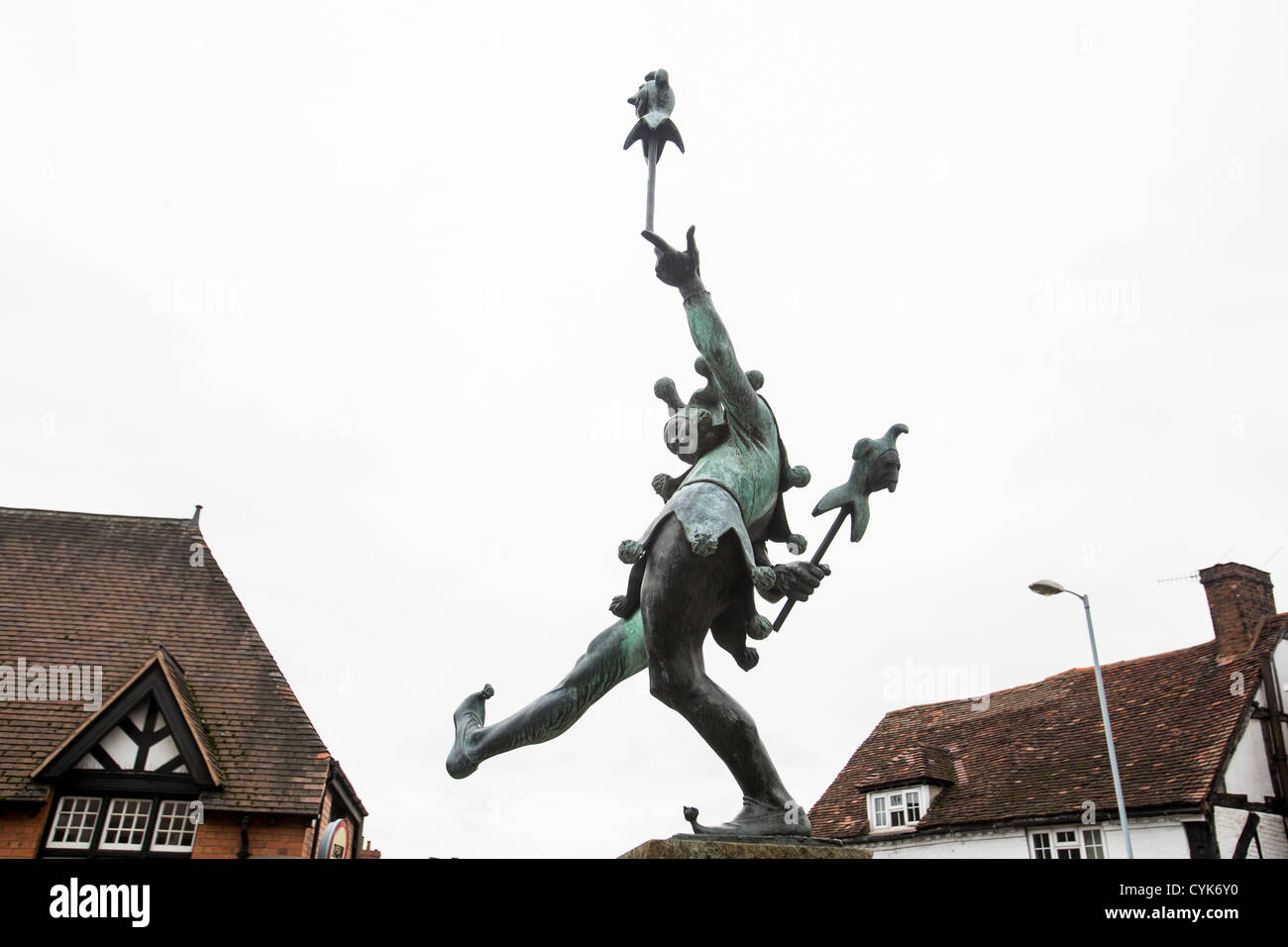 Una scultura di 'Touchstone', lo stolto, Shakespeare's "Come vi piace" su Henley Street, Stratford-Upon-Avon, Regno Unito Foto Stock