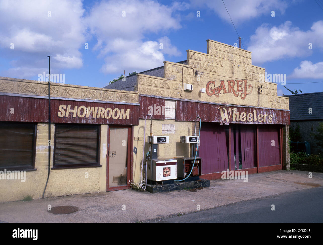 Vintage benzina o gas station Wheeler's Vale of Glamorgan South Wales UK Foto Stock