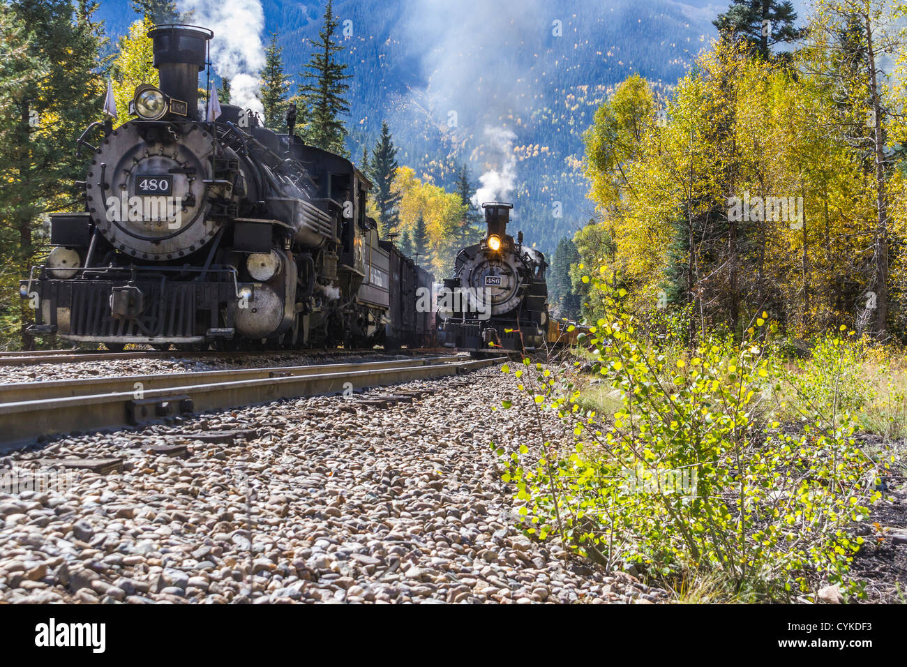 E Durango Silverton Narrow Gauge Railroad 1925 2-8-2 Mikado tipo Baldwin locomotive a vapore con storico consistono misti Foto Stock