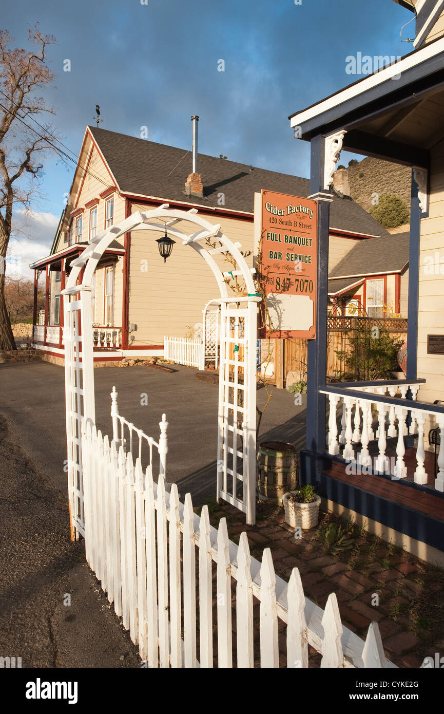 Edith Palmer's Country Inn, una casa Vittoriana costruita nel 1863, Virginia City, Nevada. Foto Stock