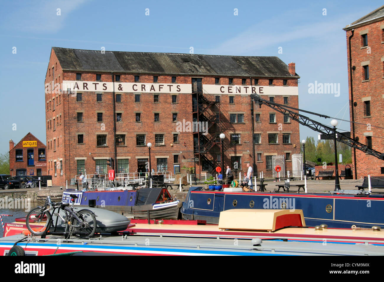 Arti e Mestieri Centro Bacino del canale Gloucester Docks Gloucester England Regno Unito Foto Stock