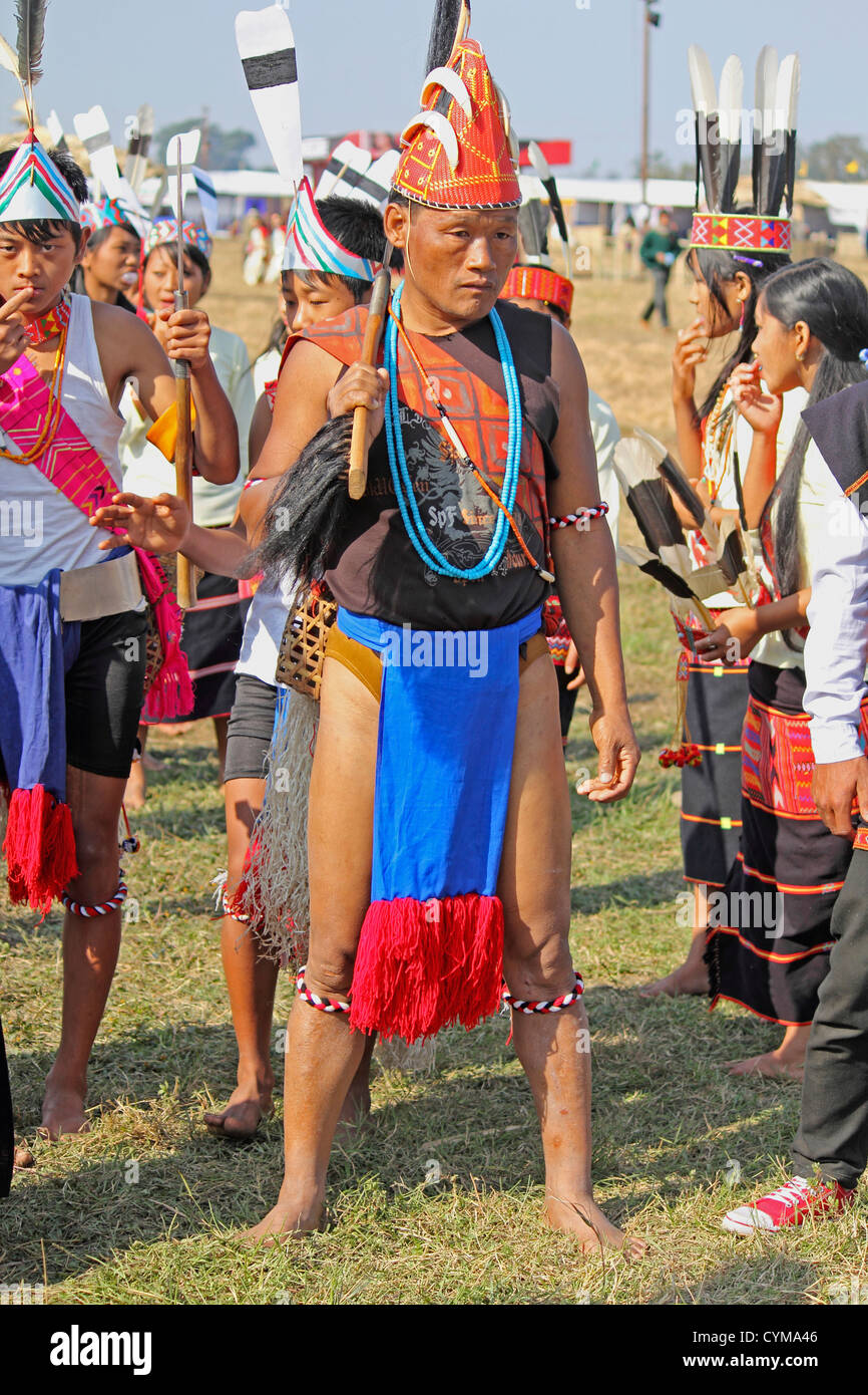 Wancho uomo, tribù a Namdapha Eco festival culturali, Miao, Arunachal Pradesh, India Foto Stock