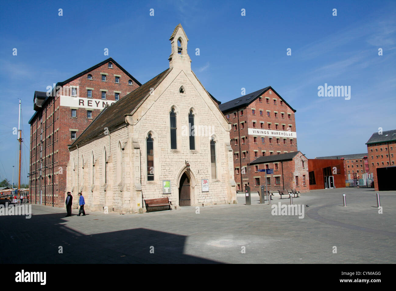 Mariners Cappella e magazzini Gloucester Docks Gloucester England Regno Unito Foto Stock
