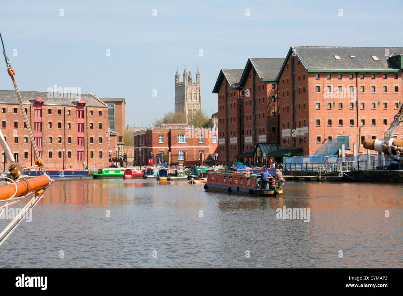 Cattedrale dal bacino del canale docks Donisthorpe England Regno Unito Foto Stock