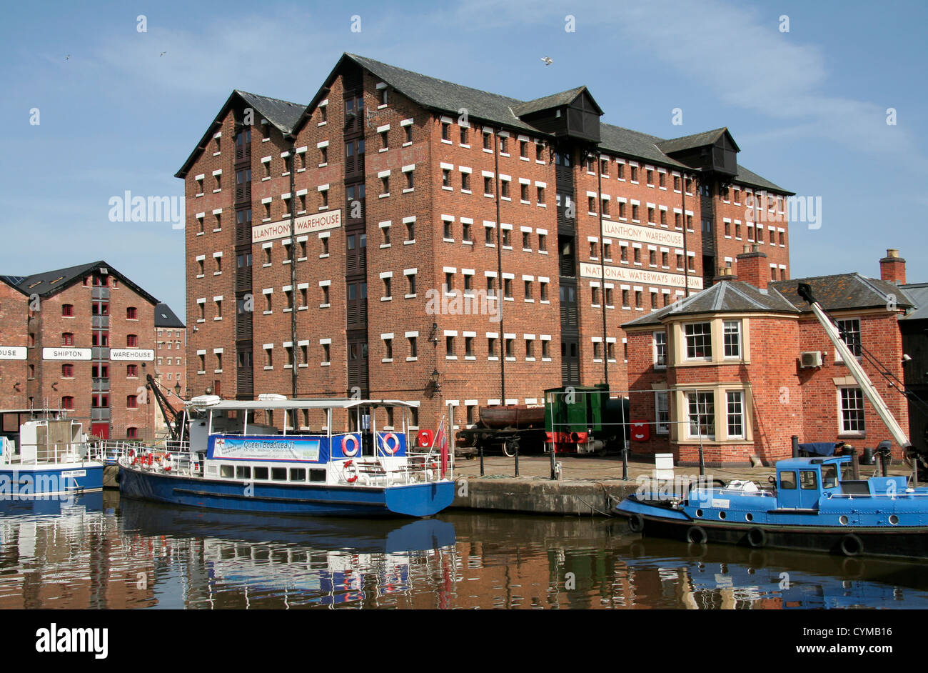 National Waterways Museum bacino del canale Gloucester Docks Gloucestershire England Regno Unito Foto Stock